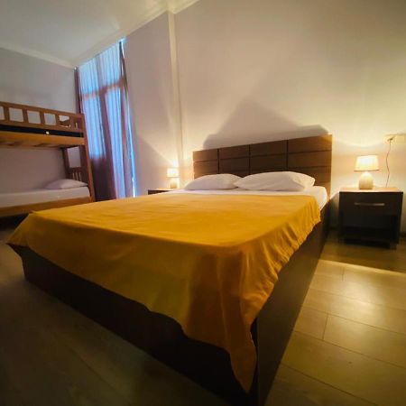 Mimino Aparthotel Batumi Exteriör bild