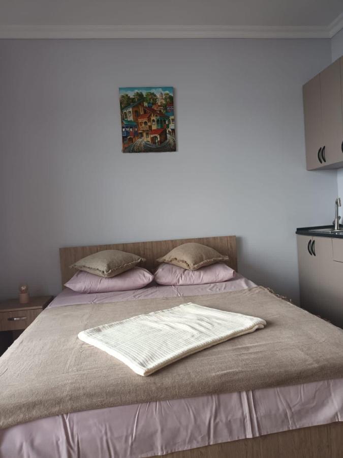 Mimino Aparthotel Batumi Exteriör bild