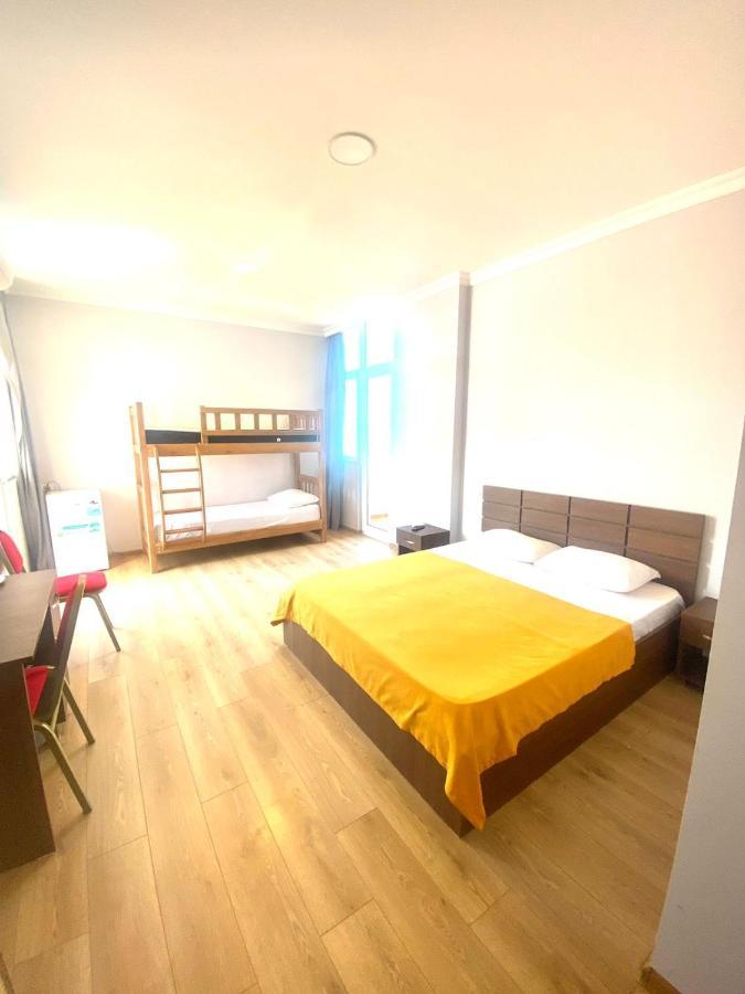 Mimino Aparthotel Batumi Exteriör bild