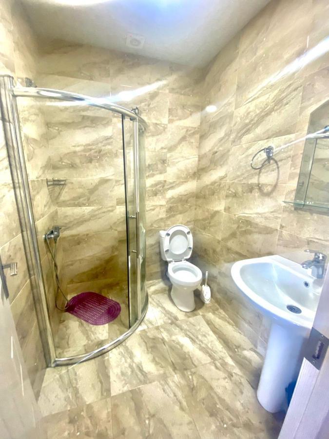 Mimino Aparthotel Batumi Exteriör bild