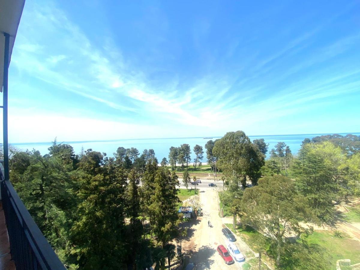 Mimino Aparthotel Batumi Exteriör bild