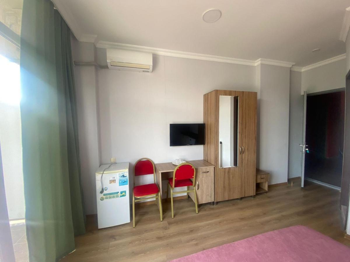Mimino Aparthotel Batumi Exteriör bild