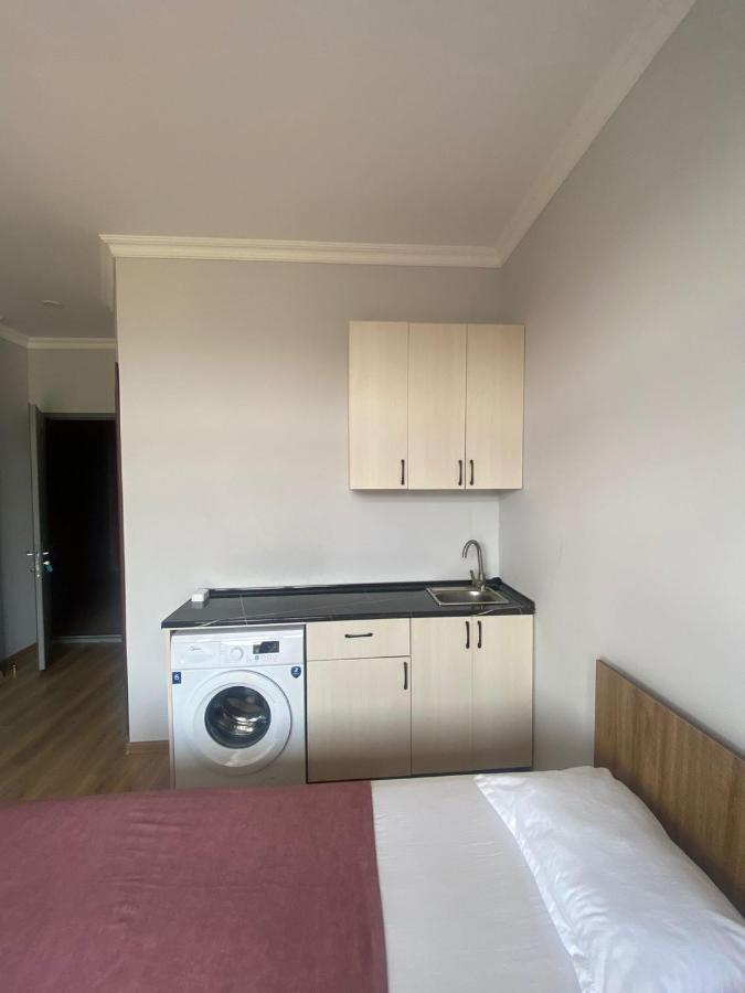 Mimino Aparthotel Batumi Exteriör bild