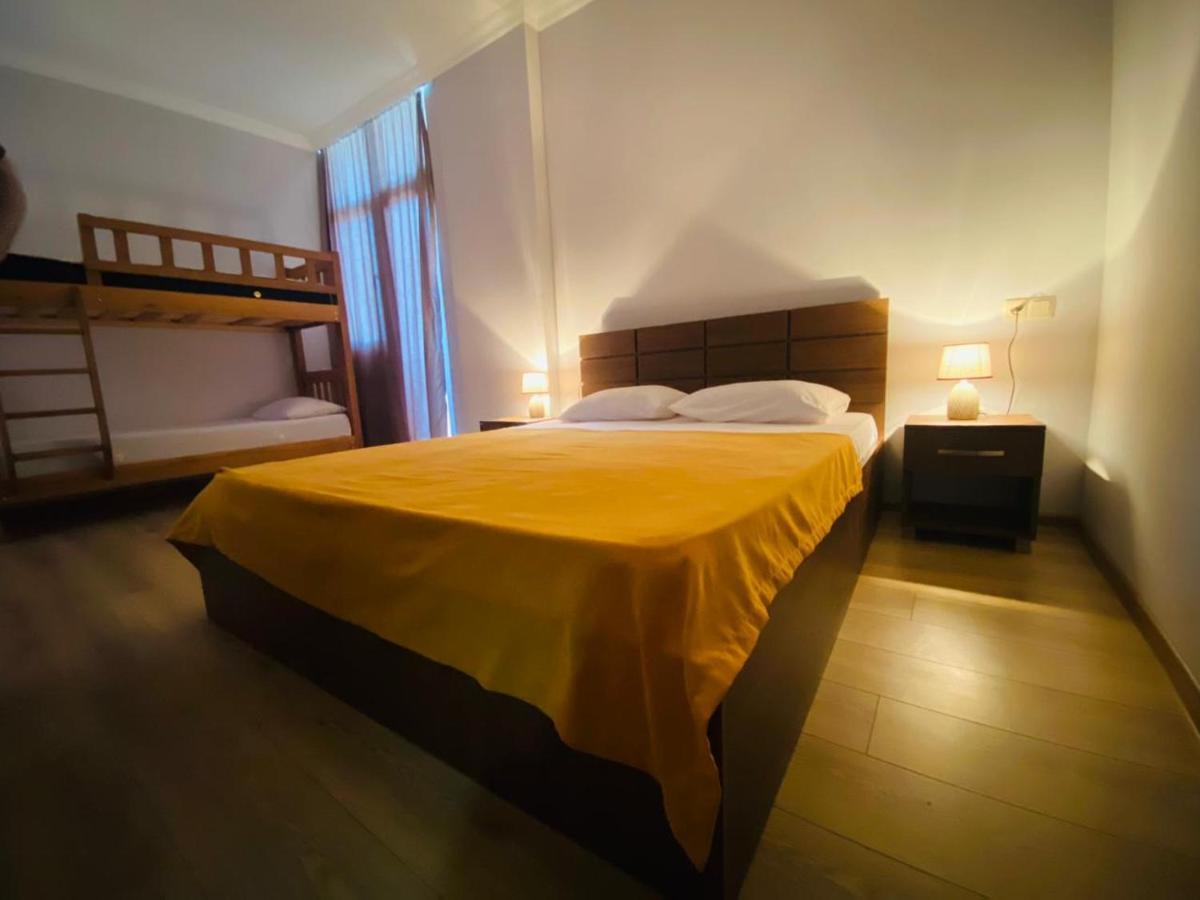 Mimino Aparthotel Batumi Exteriör bild
