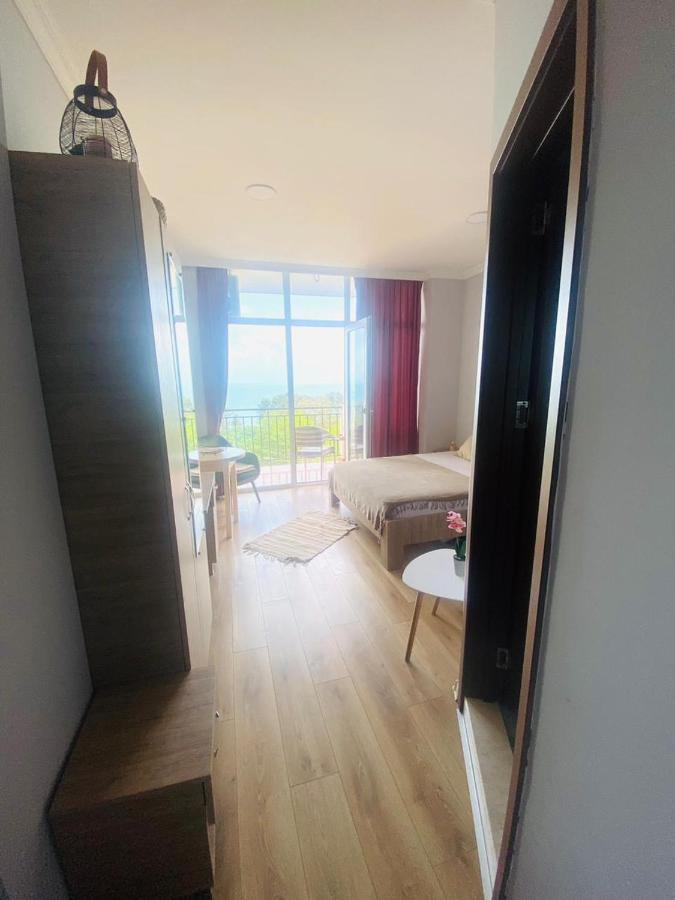 Mimino Aparthotel Batumi Exteriör bild