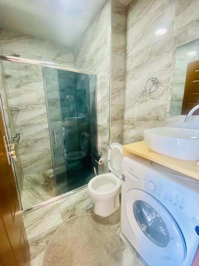 Mimino Aparthotel Batumi Exteriör bild