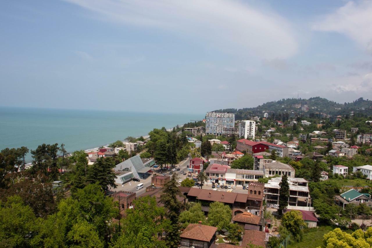 Mimino Aparthotel Batumi Exteriör bild