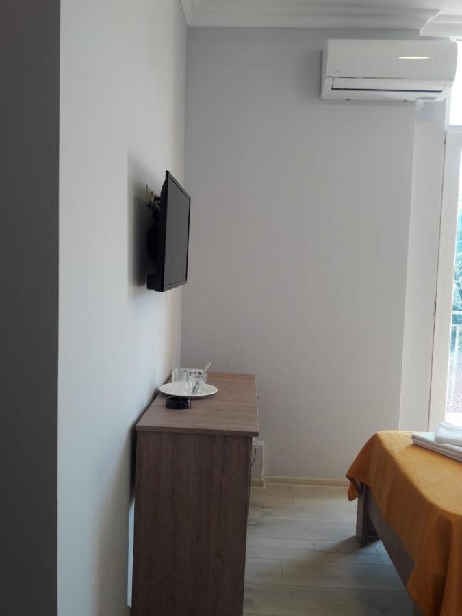 Mimino Aparthotel Batumi Exteriör bild